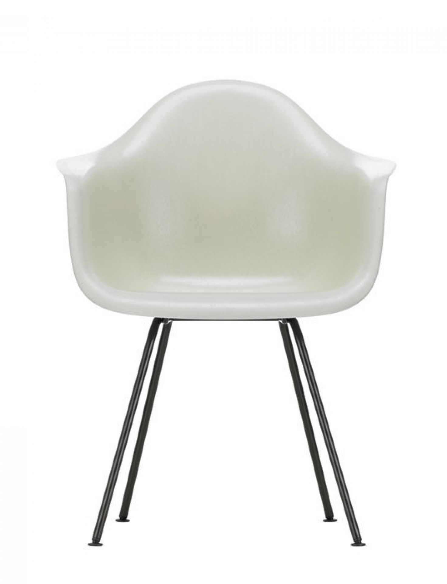 Weißer Eames Arm Chair DAX Stuhl von Vitra mit schwarzem Metallgestell, Frontansicht. Designklassiker für Wohnen und Büro.